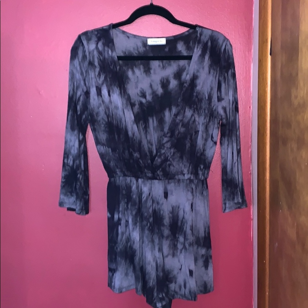 Romper - Picture 2 of 3